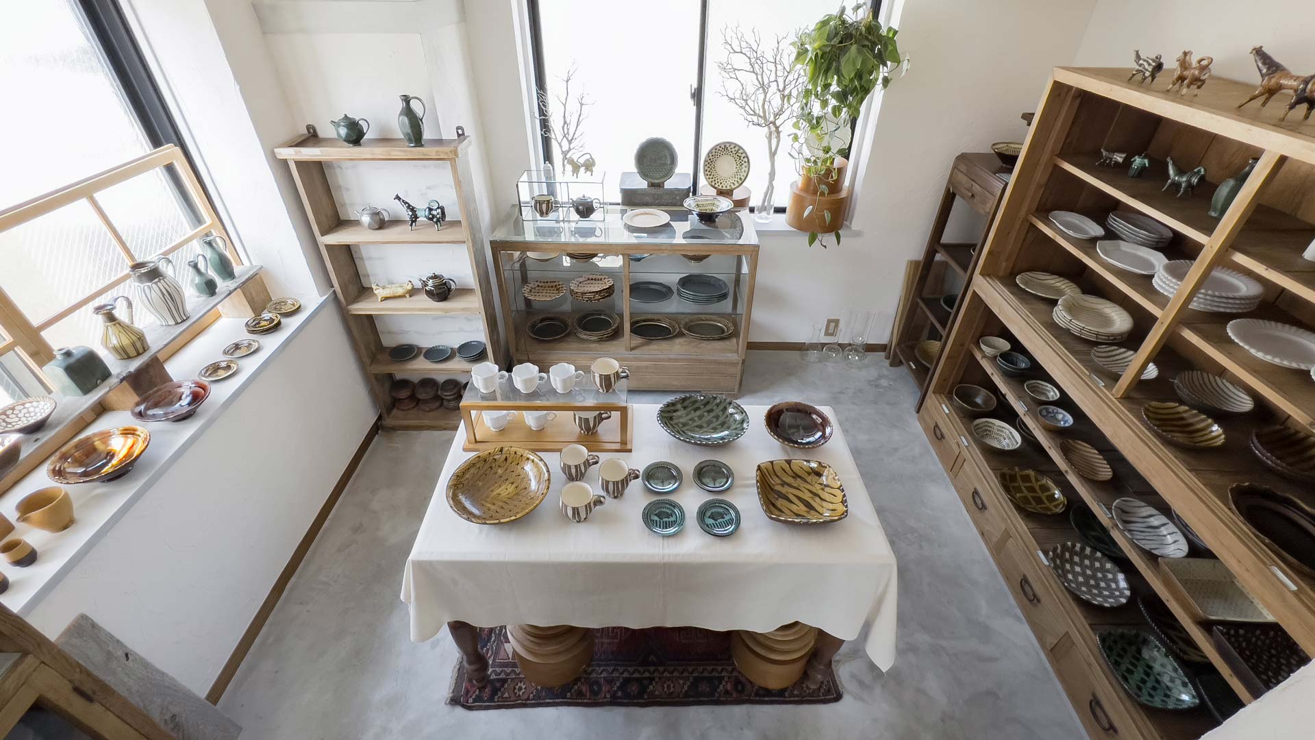 Slipware, pottery, ceramics TOKYO FANTASTIC 201